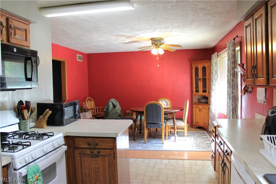 10670 County Road 6 Killbuck OH 44637