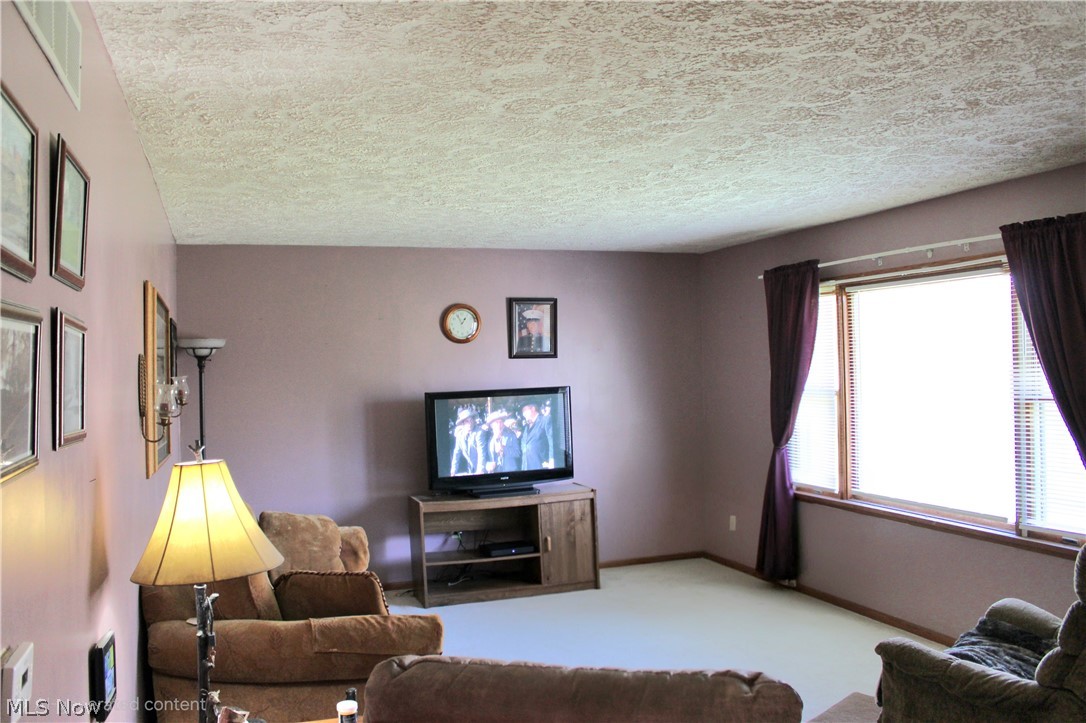 10670 County Road 6 Killbuck OH 44637