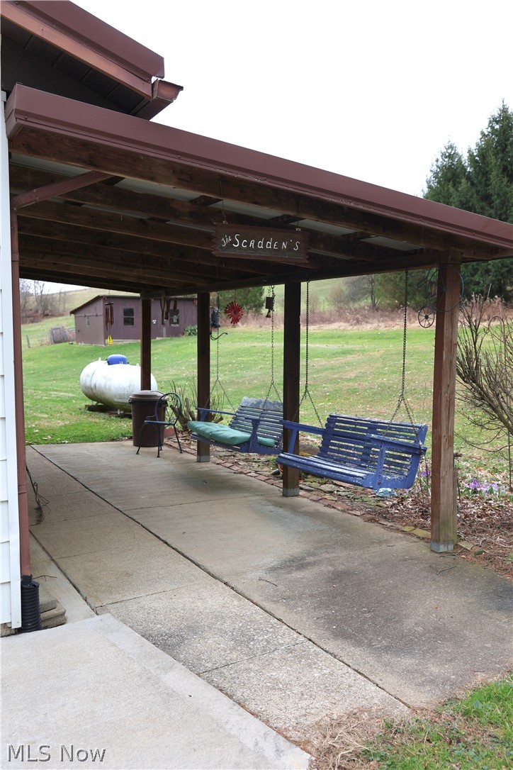 10670 County Road 6 Killbuck OH 44637