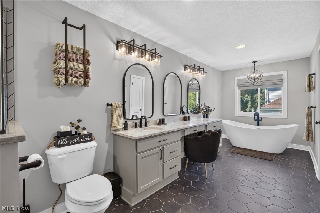 294 Sapphire Lane Streetsboro OH 44241