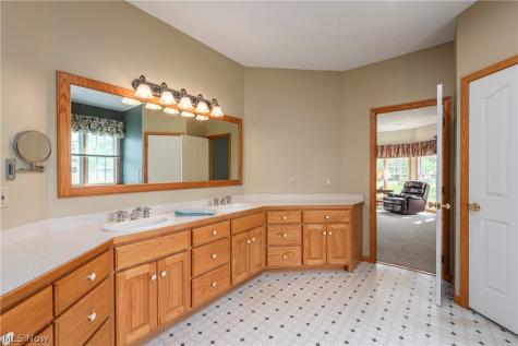212 Brown Street Wellington OH 44090