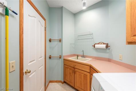 212 Brown Street Wellington OH 44090
