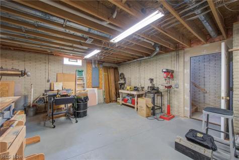 212 Brown Street Wellington OH 44090