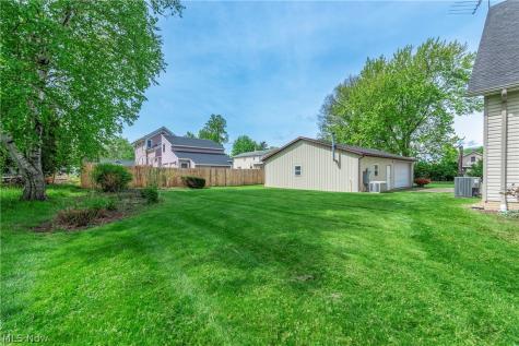 212 Brown Street Wellington OH 44090
