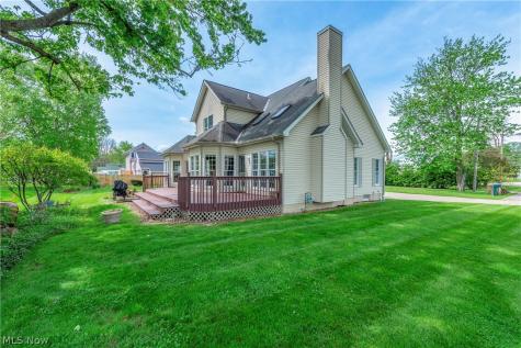 212 Brown Street Wellington OH 44090