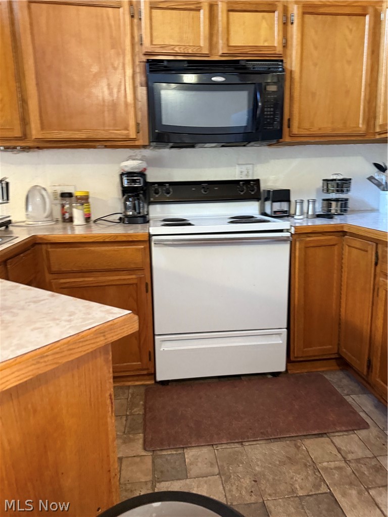 349 Canova Drive Akron OH 44319