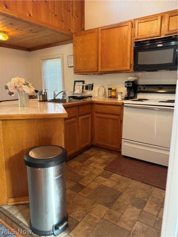 349 Canova Drive Akron OH 44319