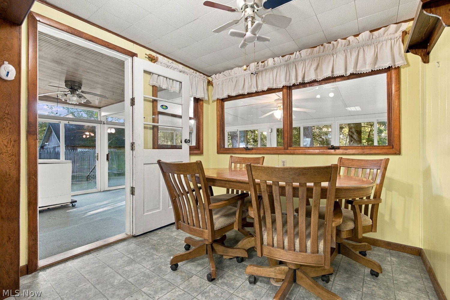 255 Daniels Avenue Conneaut OH 44030