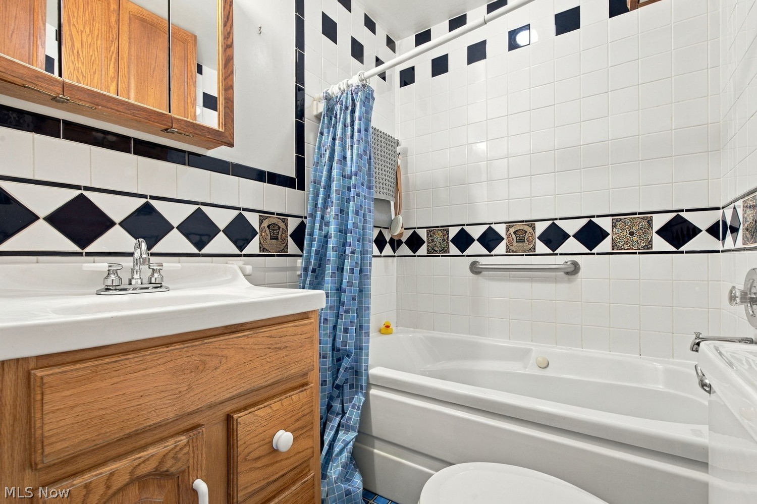 255 Daniels Avenue Conneaut OH 44030