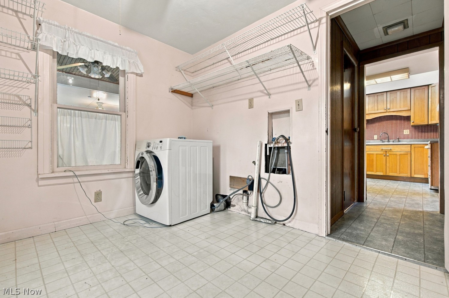 255 Daniels Avenue Conneaut OH 44030