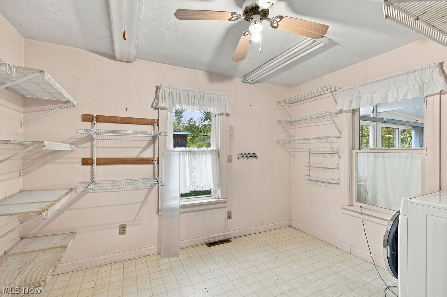 255 Daniels Avenue Conneaut OH 44030