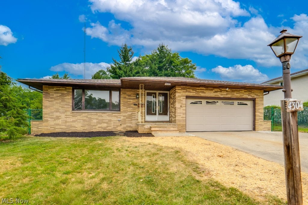 4304 Tamarack Drive Parma OH 44134