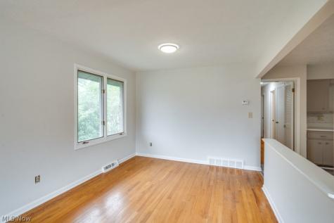 4304 Tamarack Drive Parma OH 44134