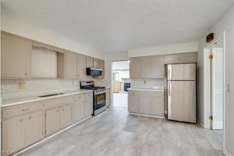 4304 Tamarack Drive Parma OH 44134