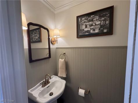 222 High Point Drive Wadsworth OH 44281