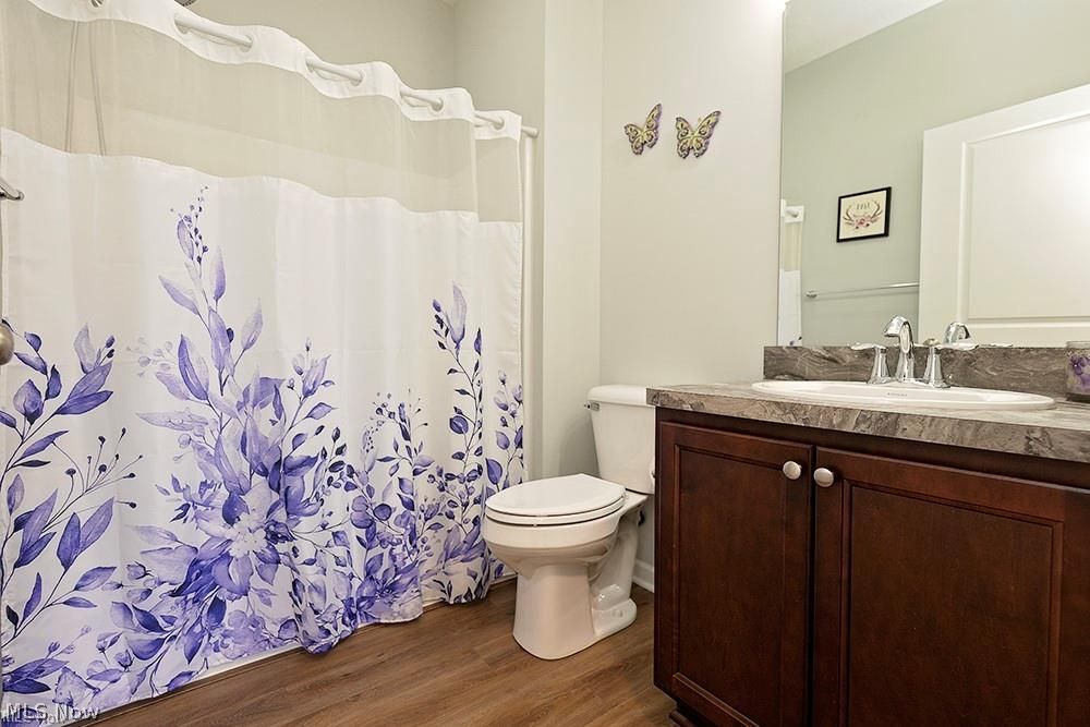 202 Silver Spring Circle Elyria OH 44035