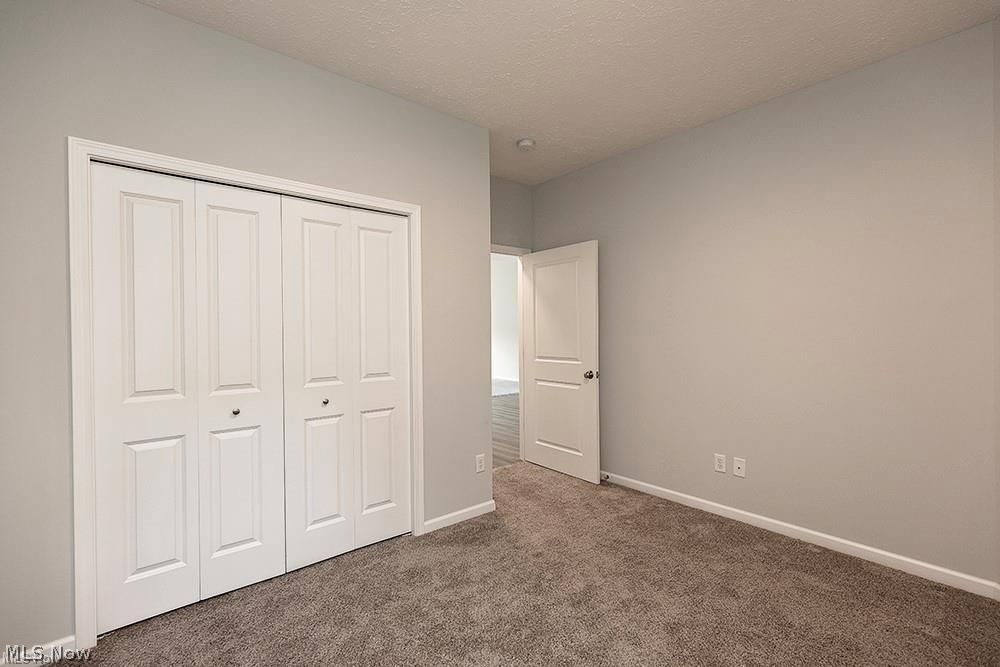 202 Silver Spring Circle Elyria OH 44035