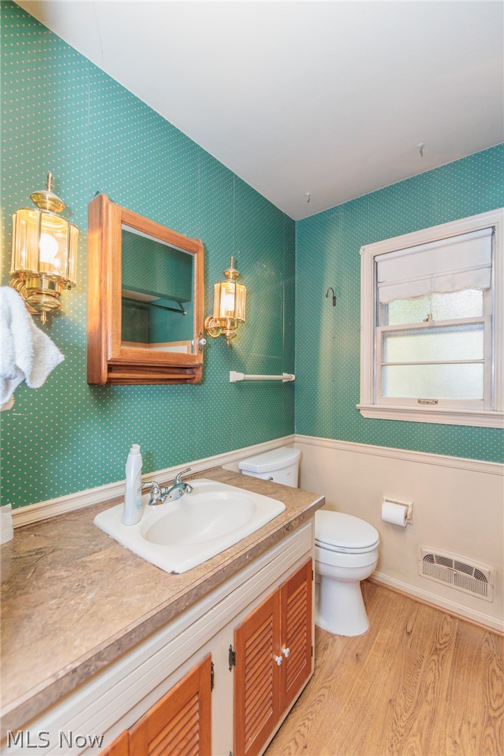 2536 Canterbury Road Westlake OH 44145
