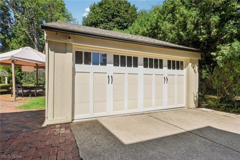 21158 Maplewood Avenue Rocky River OH 44116