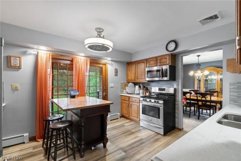 2134 Ritz Manor Drive Uniontown OH 44685