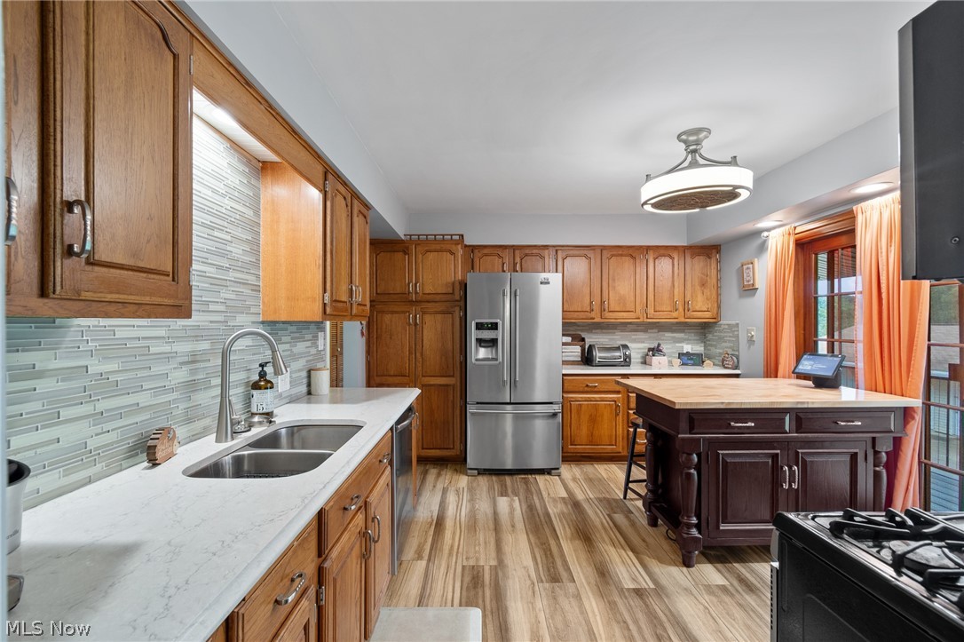 2134 Ritz Manor Drive Uniontown OH 44685