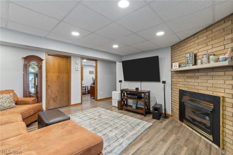 2134 Ritz Manor Drive Uniontown OH 44685