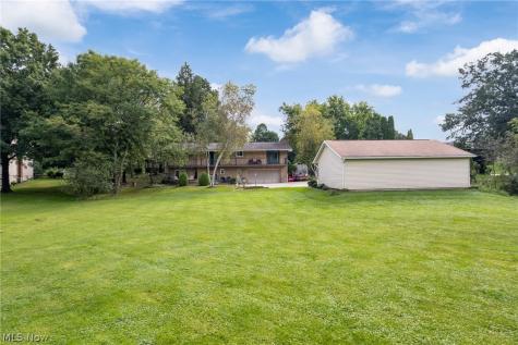 2134 Ritz Manor Drive Uniontown OH 44685