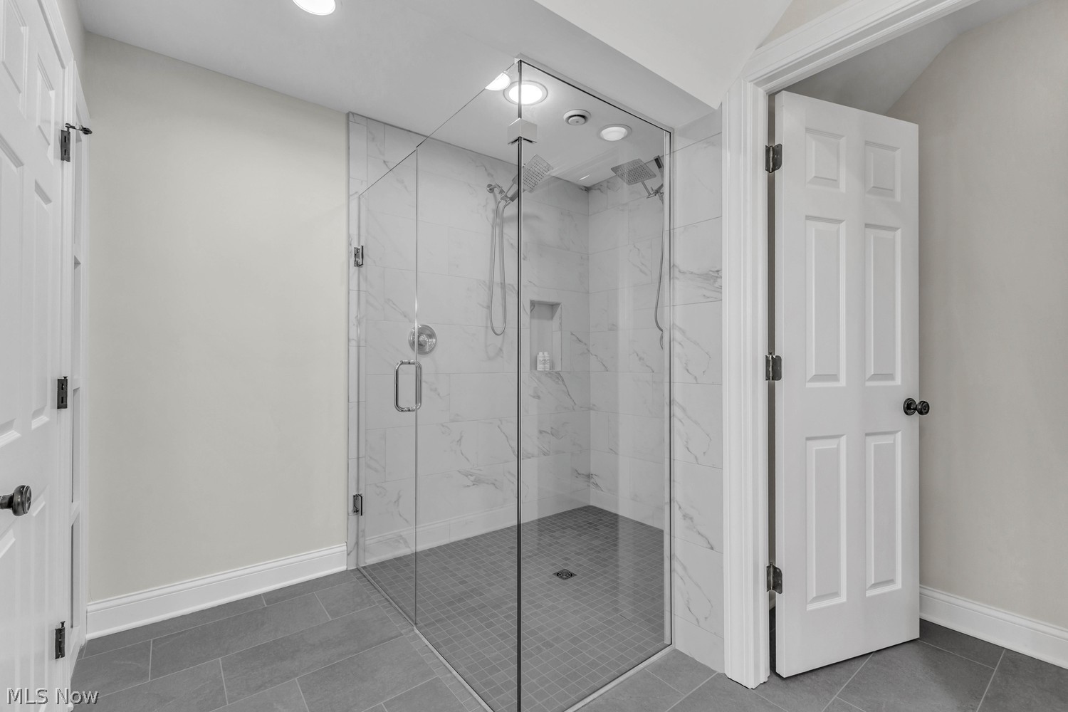 1836 Wynwood Drive Rocky River OH 44116