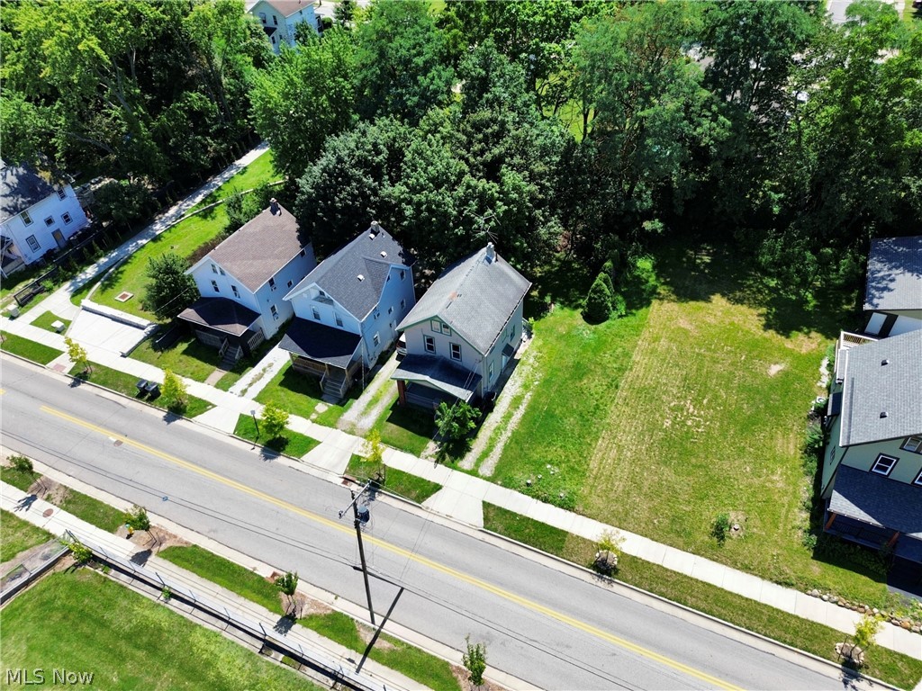 1182 5th Avenue Akron OH 44306