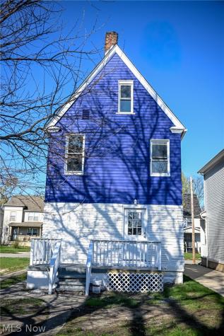 2221 E 97th Street Cleveland OH 44106