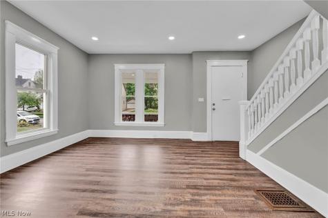 2221 E 97th Street Cleveland OH 44106