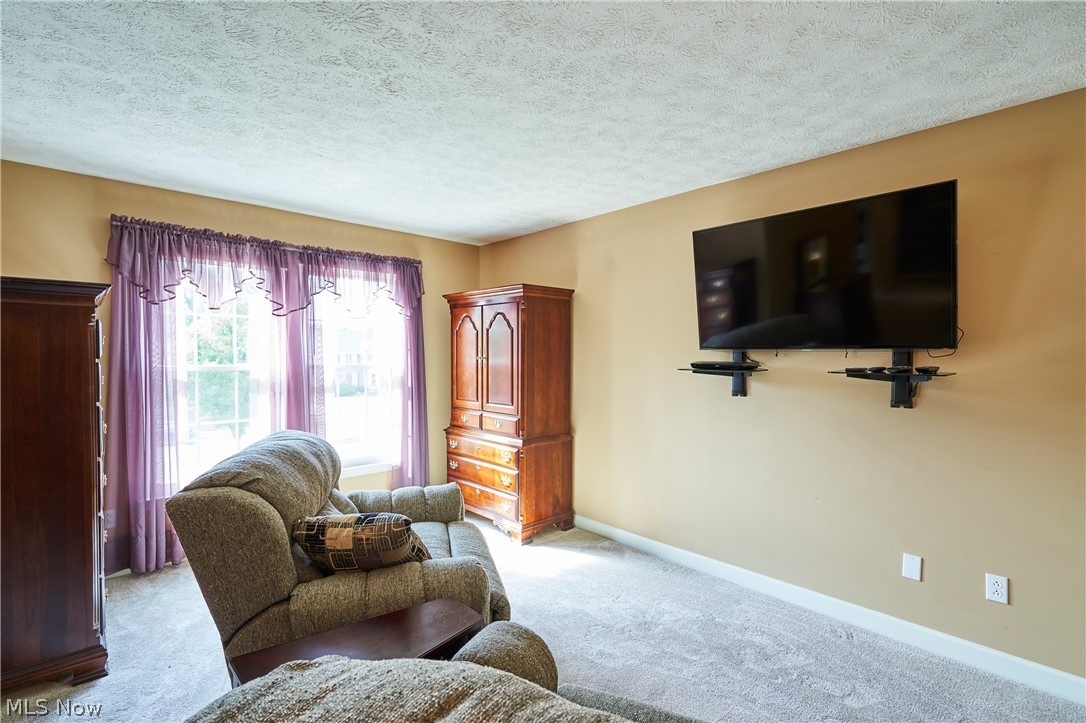 4824 Remmington Avenue Copley OH 44321