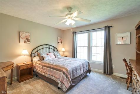 4824 Remmington Avenue Copley OH 44321