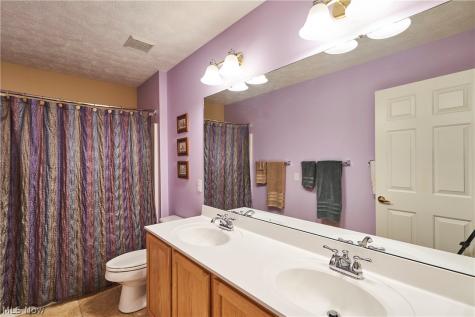 4824 Remmington Avenue Copley OH 44321