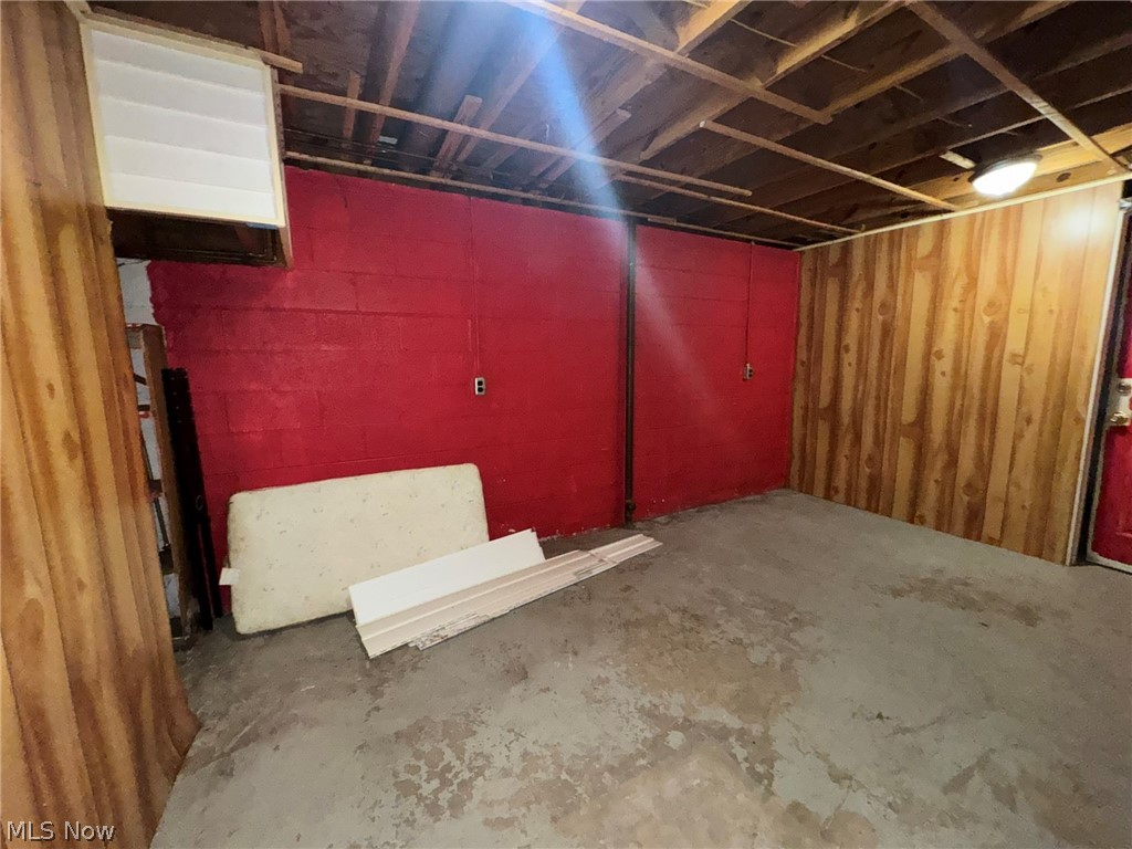 581 E 332nd Street Eastlake OH 44095