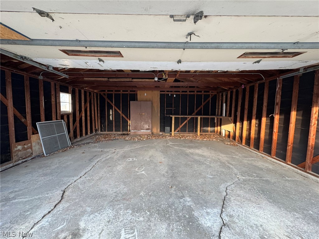 581 E 332nd Street Eastlake OH 44095
