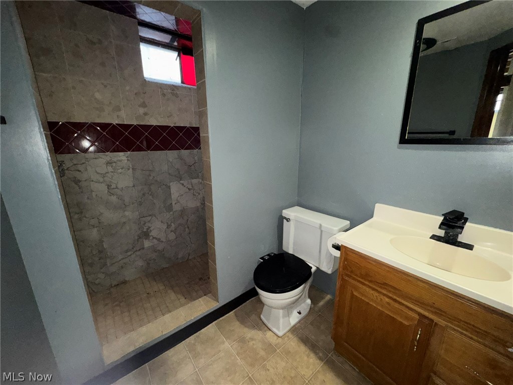 581 E 332nd Street Eastlake OH 44095