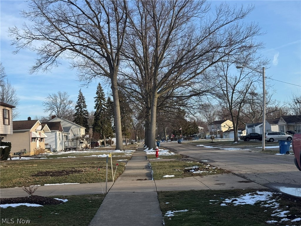 581 E 332nd Street Eastlake OH 44095