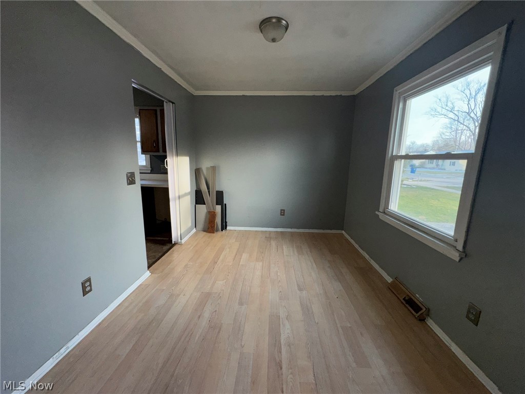 581 E 332nd Street Eastlake OH 44095