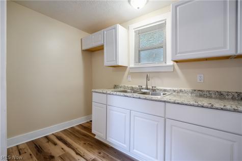 1152 Manning Avenue Akron OH 44307