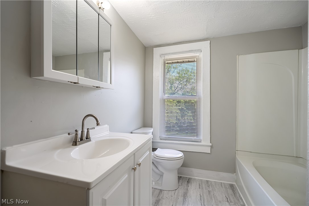 1152 Manning Avenue Akron OH 44307