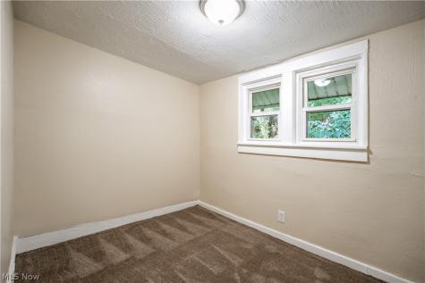 1152 Manning Avenue Akron OH 44307