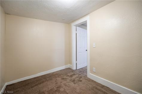 1152 Manning Avenue Akron OH 44307
