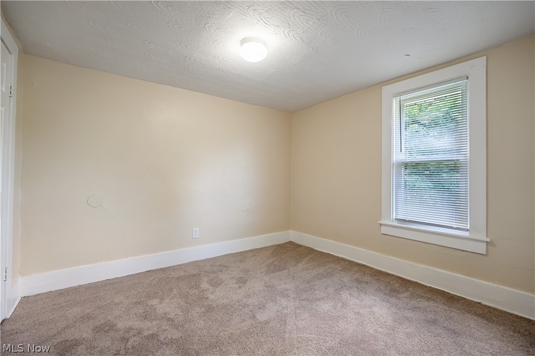 1152 Manning Avenue Akron OH 44307