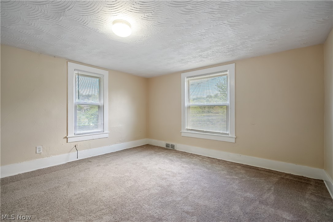 1152 Manning Avenue Akron OH 44307