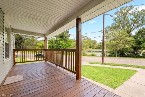 1152 Manning Avenue Akron OH 44307