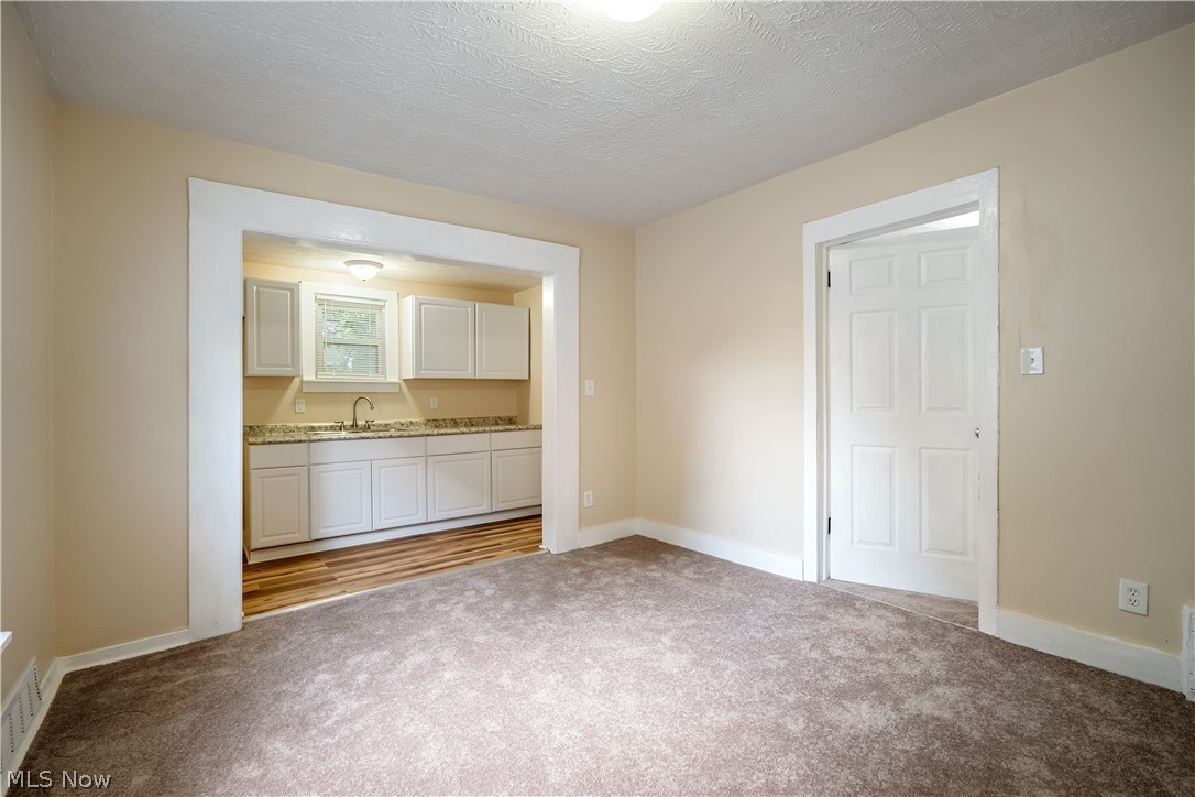 1152 Manning Avenue Akron OH 44307