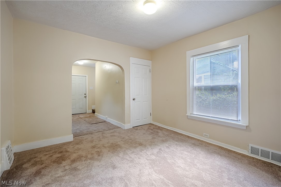 1152 Manning Avenue Akron OH 44307