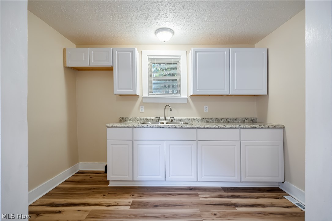 1152 Manning Avenue Akron OH 44307