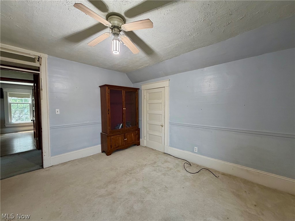 15112 Lake Street Middlefield OH 44062